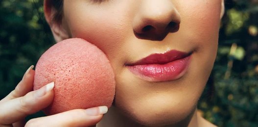 5 Best Ways to Keep Lips Hydrated This Winter Season Gentle Exfoliation